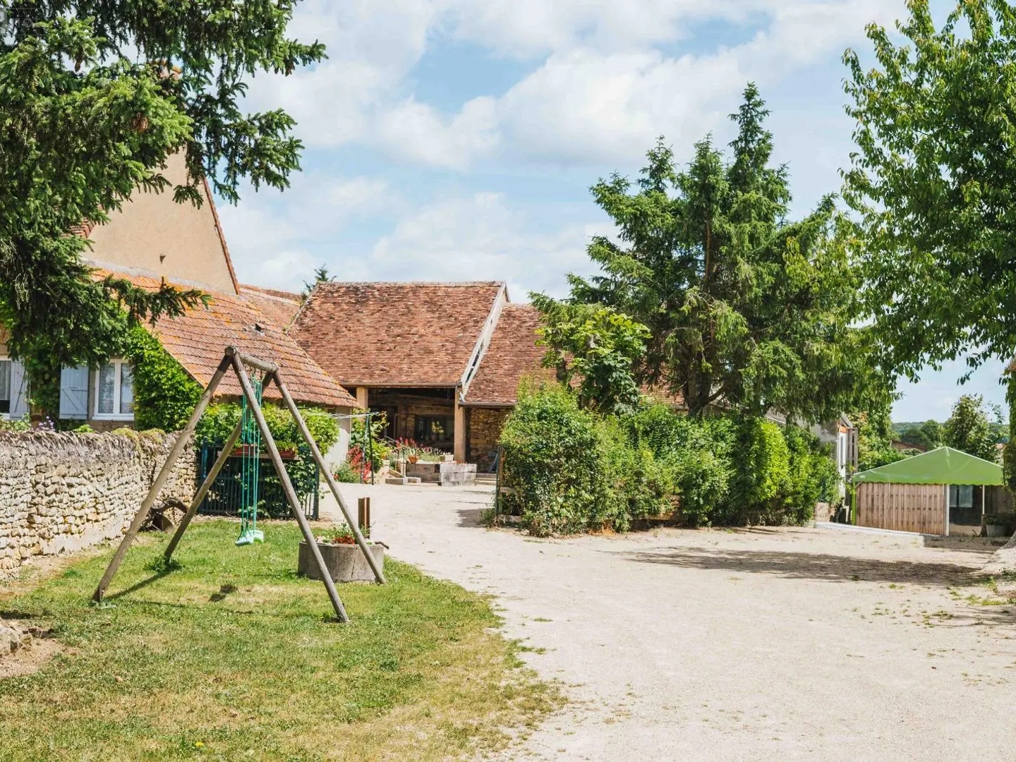 Maison à vendre - 1800m2 - Baron (71120)
