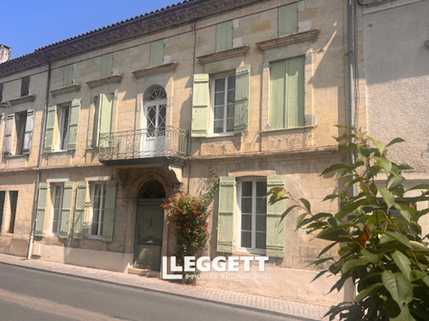 Maison 9 pièces 311 m²