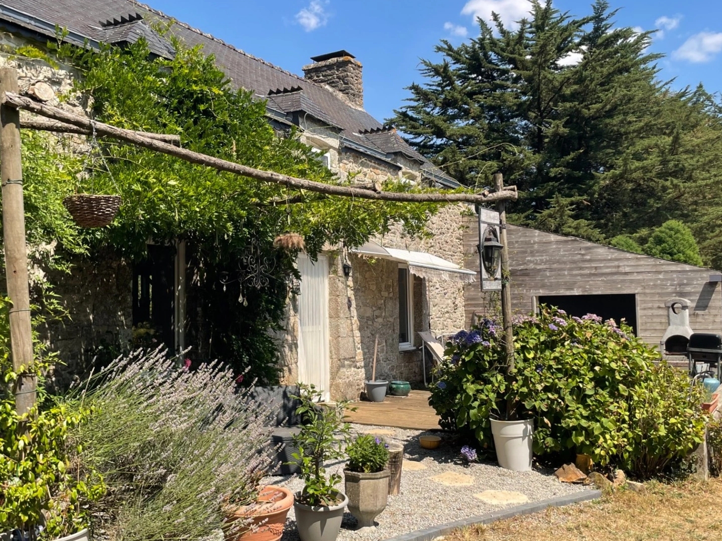 Propriété à vendre SAINT NICOLAS DU PELEM (22)