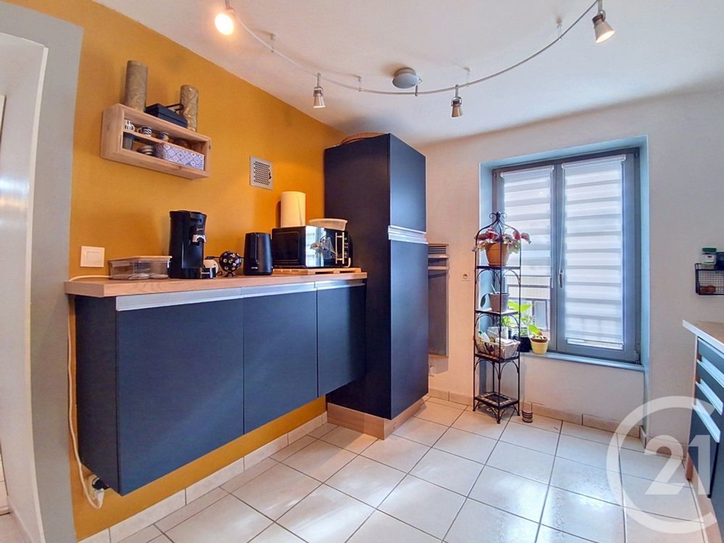 Appartement à vendre - 6 pièces - 145m2 - Vesoul (70000)