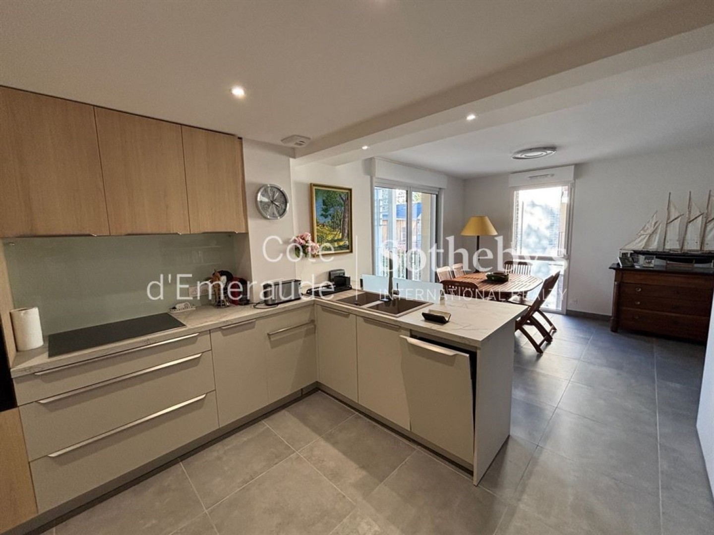 DINARD CENTRE VILLE - APPARTEMENT TYPE 4