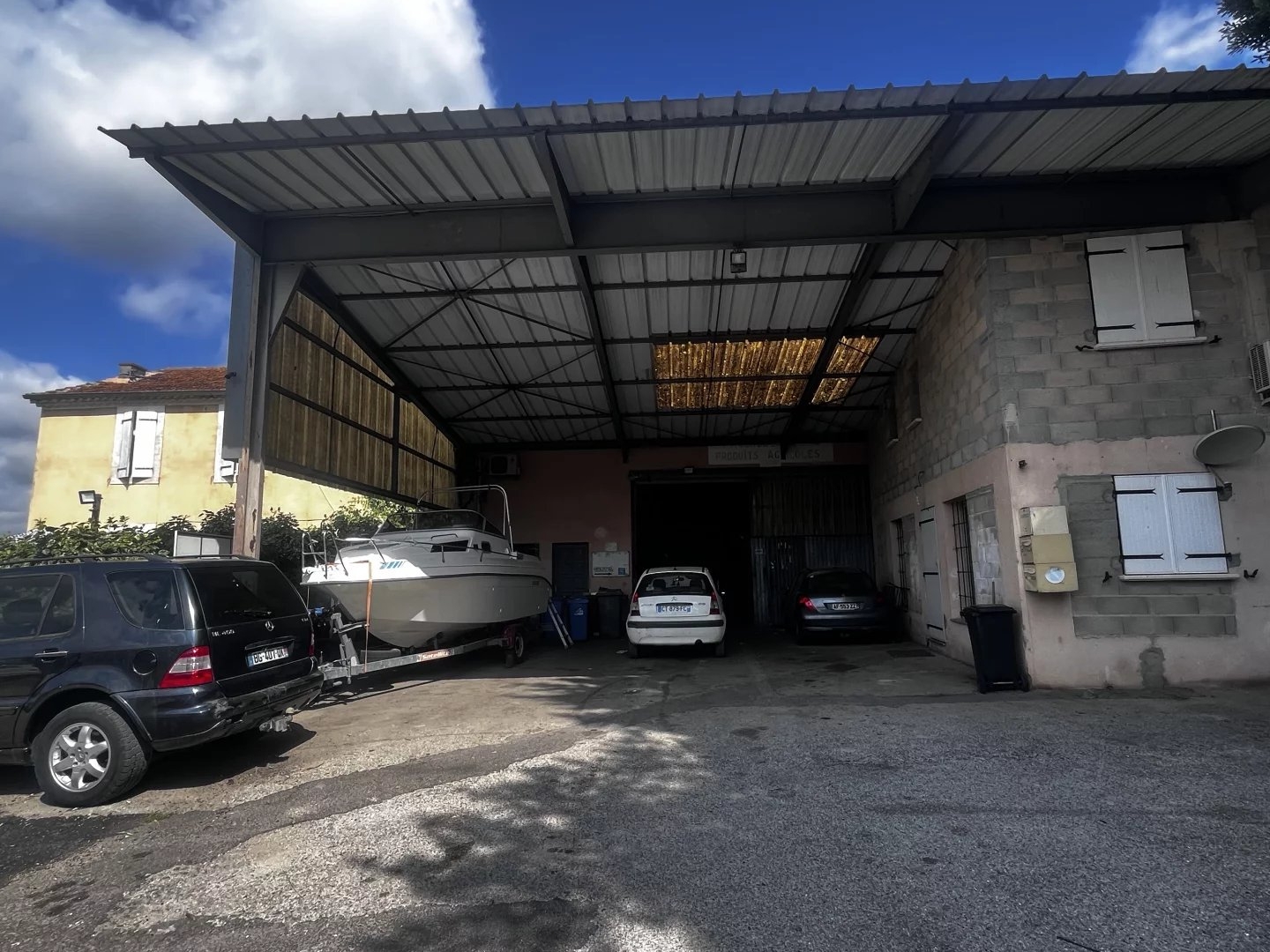 Immeuble à vendre - 6 pièces - 178m2 - Castelnau-Valence (30190)