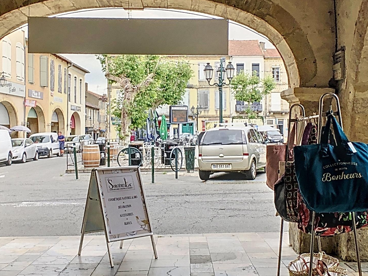 Magasin à vendre - 2 pièces - Mirande (32300)