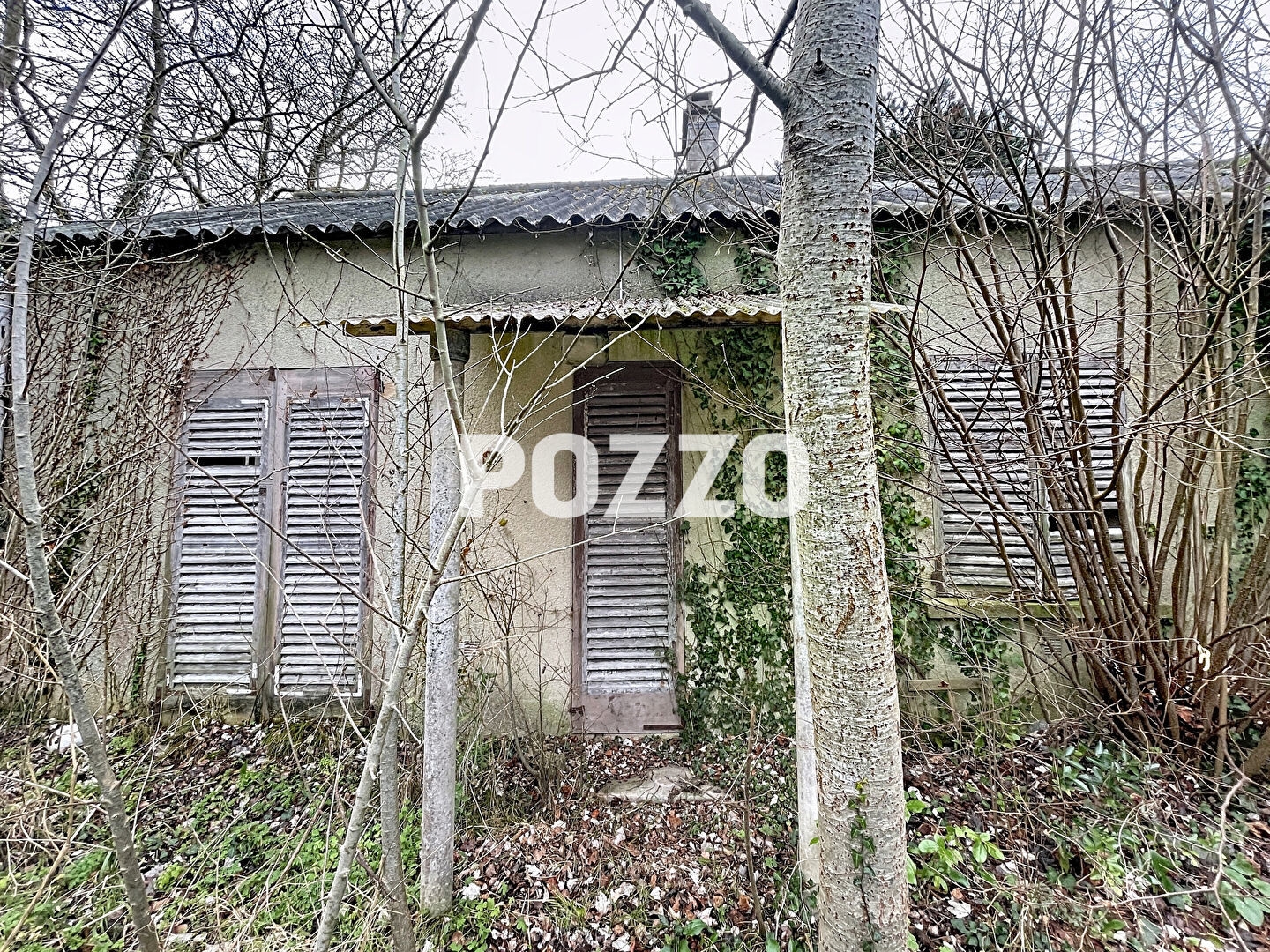 Pirou plage , 900 mètres de la plage, maison cadastrée à démolir ou à restaurer sur un terrain de 1130 m²