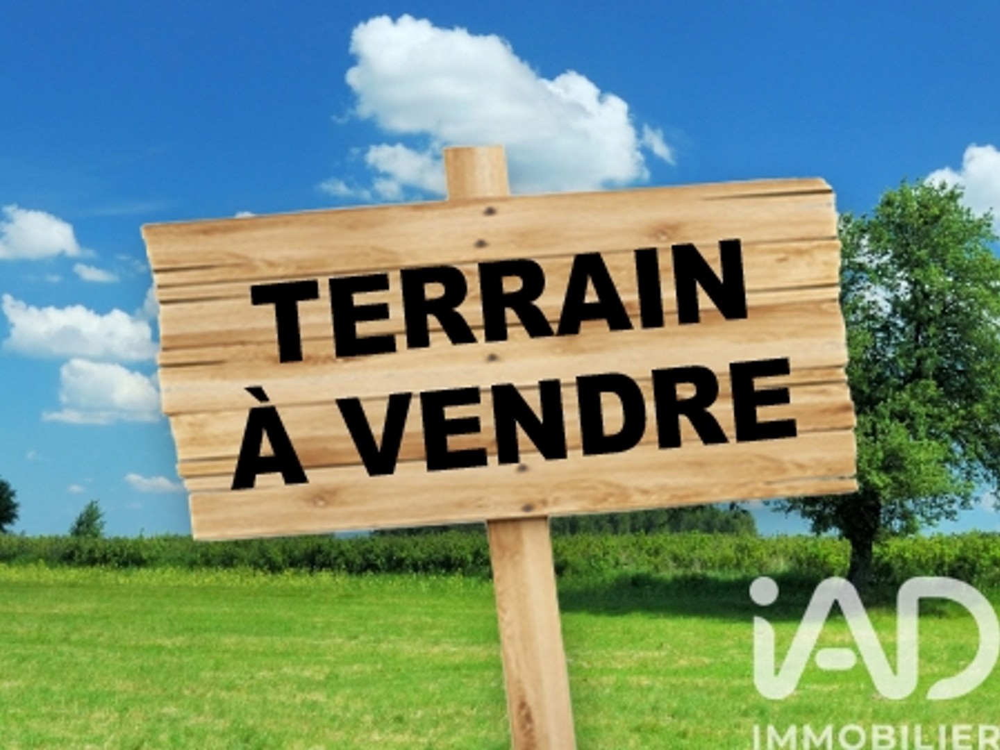 Terrain 594 m²