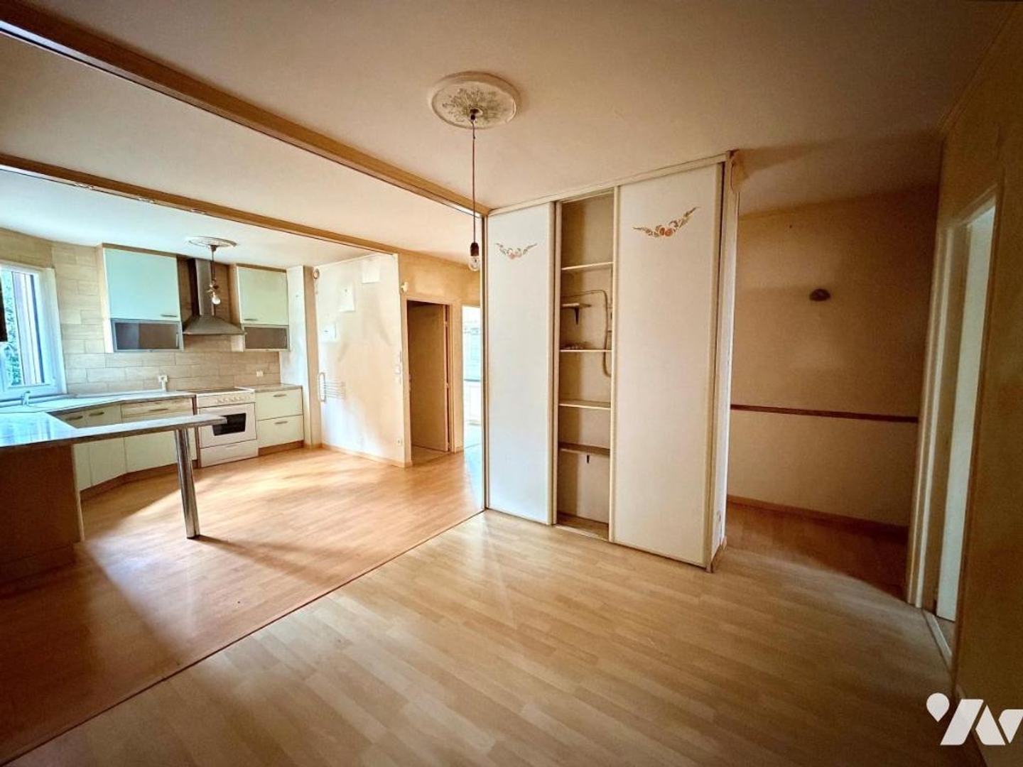 Appartement à vendre - 5 pièces - 109m2 - Tinqueux (51430)