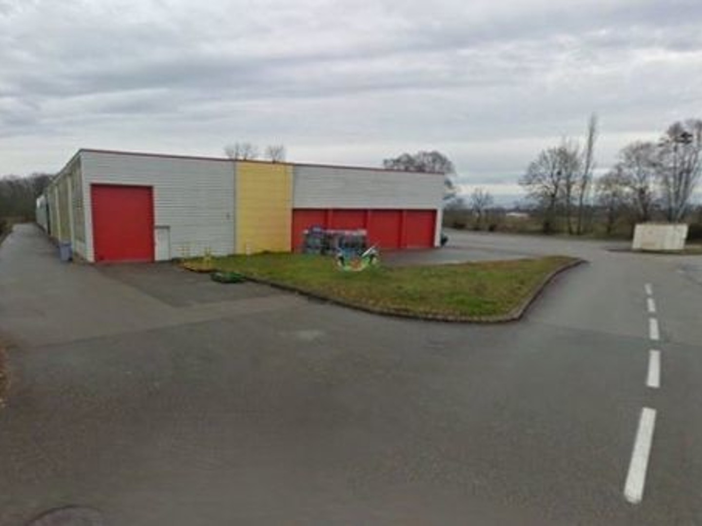 A VENDRE - BATIMENT D'ACTVITES