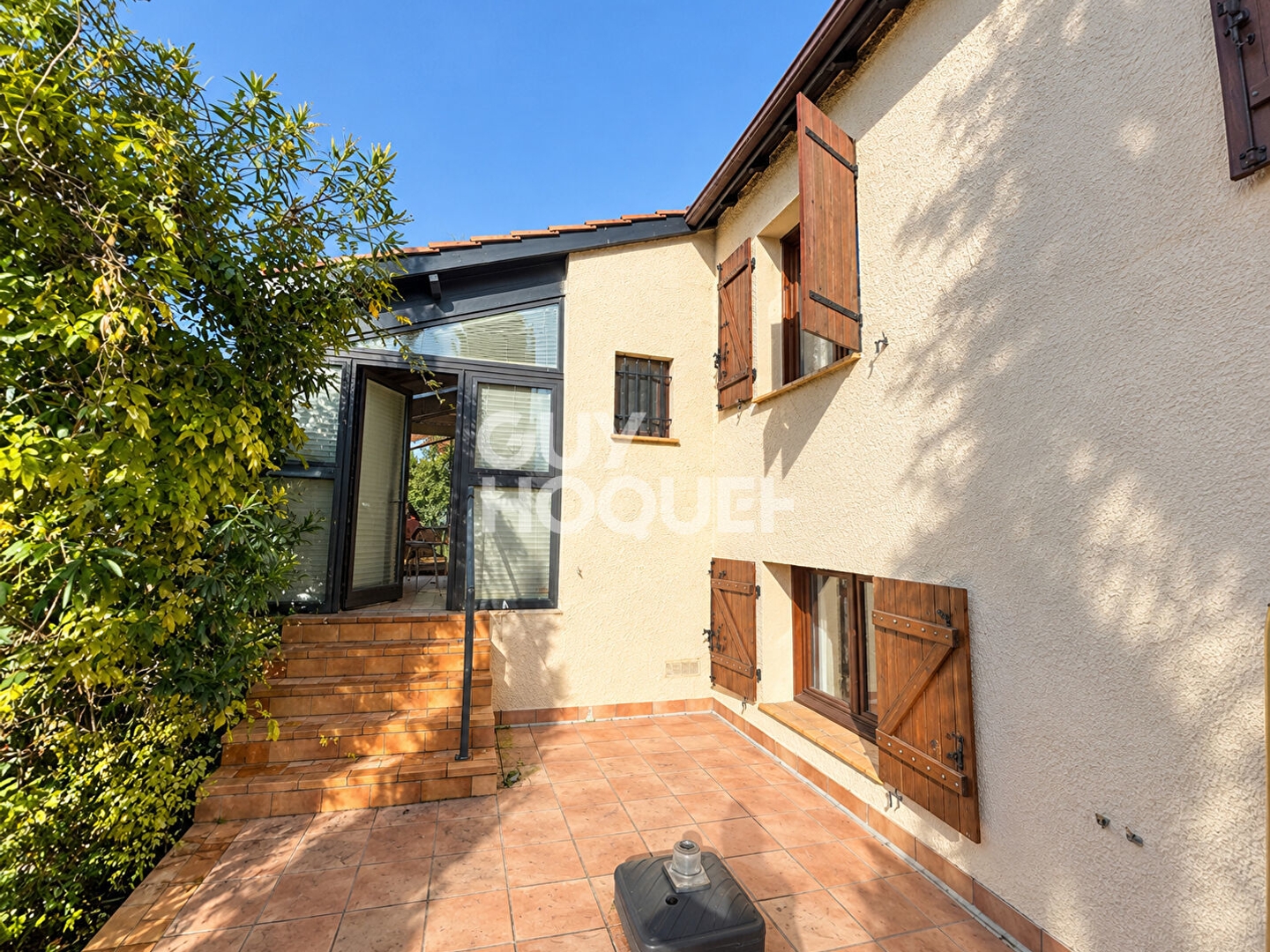 Maison 4 chambres jardin et garage.