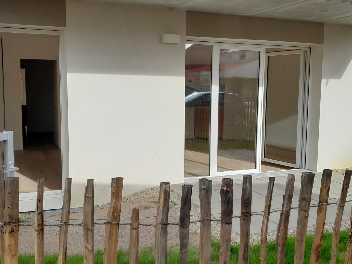 HYPER CENTRE CHALLANS - APPARTEMENT NEUF UNE CHAMBRE AVEC STATIONNEMENT