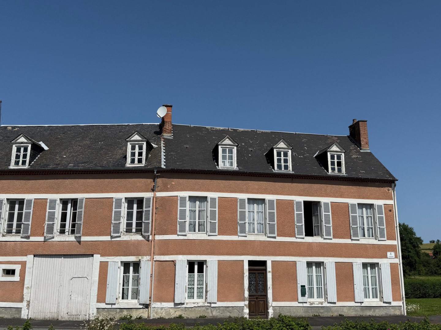 Maison à vendre - 12 pièces - 147m2 - Pionsat (63330)