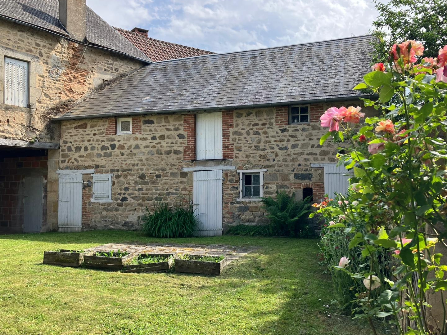 Maison à vendre - 12 pièces - 147m2 - Pionsat (63330)