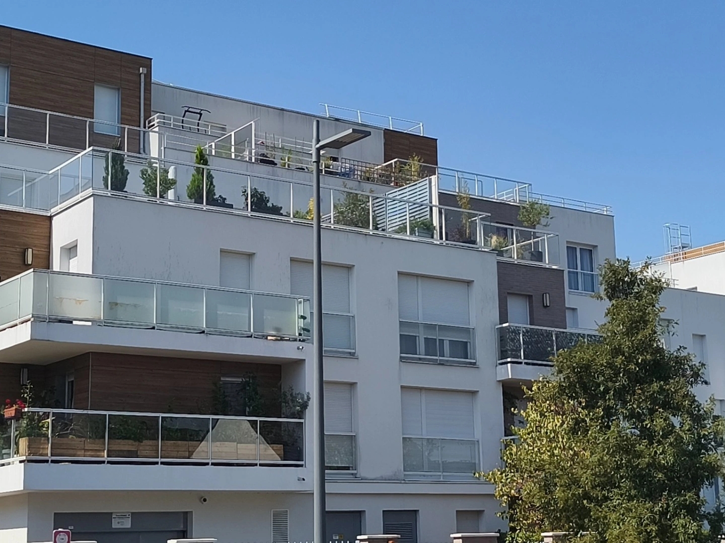 93160 NOISY-LE-GRAND - RÉSIDENCE NEO PARK - 4 PIÈCES 72 M² - TERRASSE 60 M² - 3 CHAMBRES - 4E ÉTAGE - ASCENSEUR - CALME - SANS VIS-À-VIS - PARKING - RER A À PIED