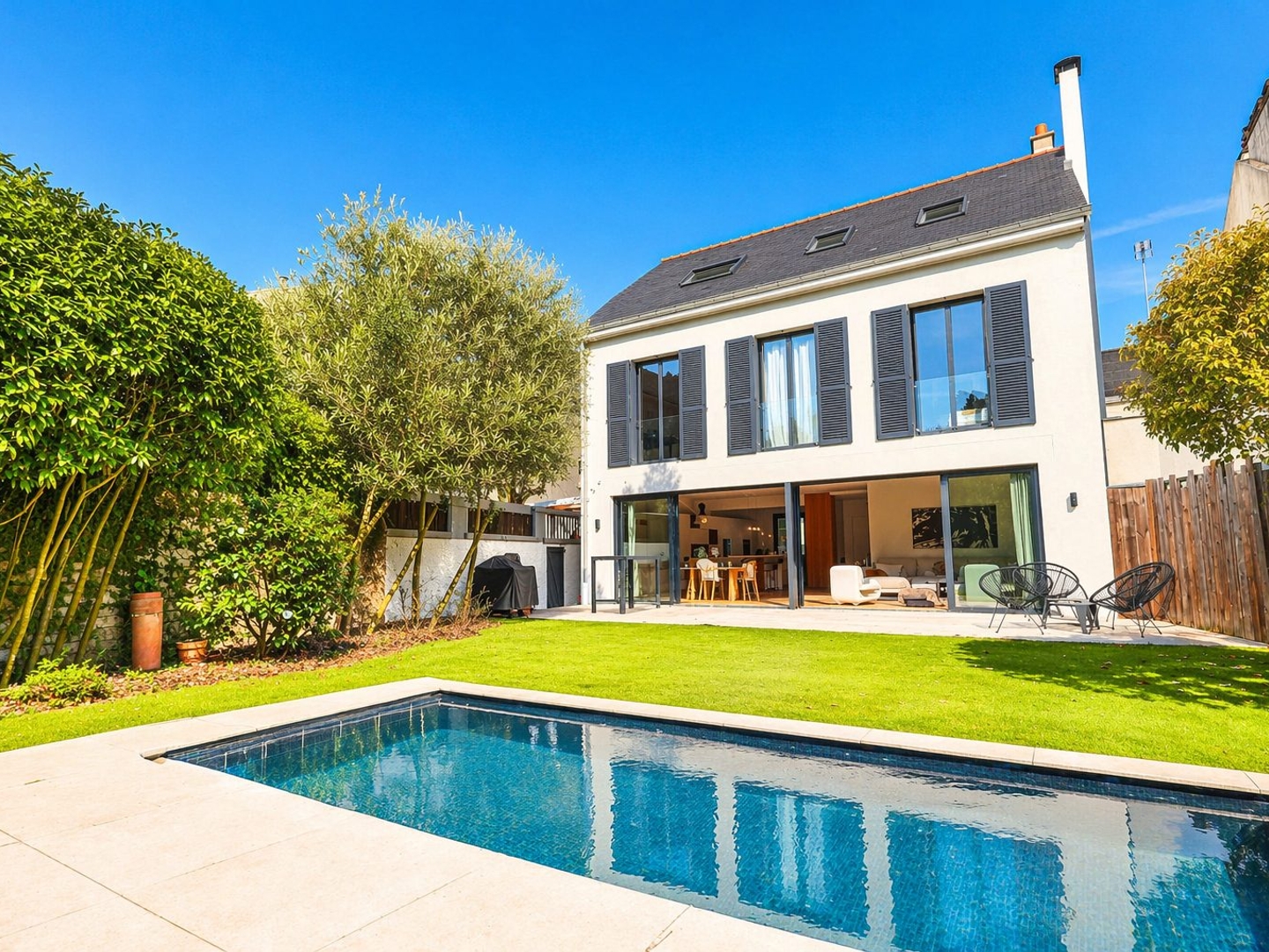 Maison 8 pièces 225 m²