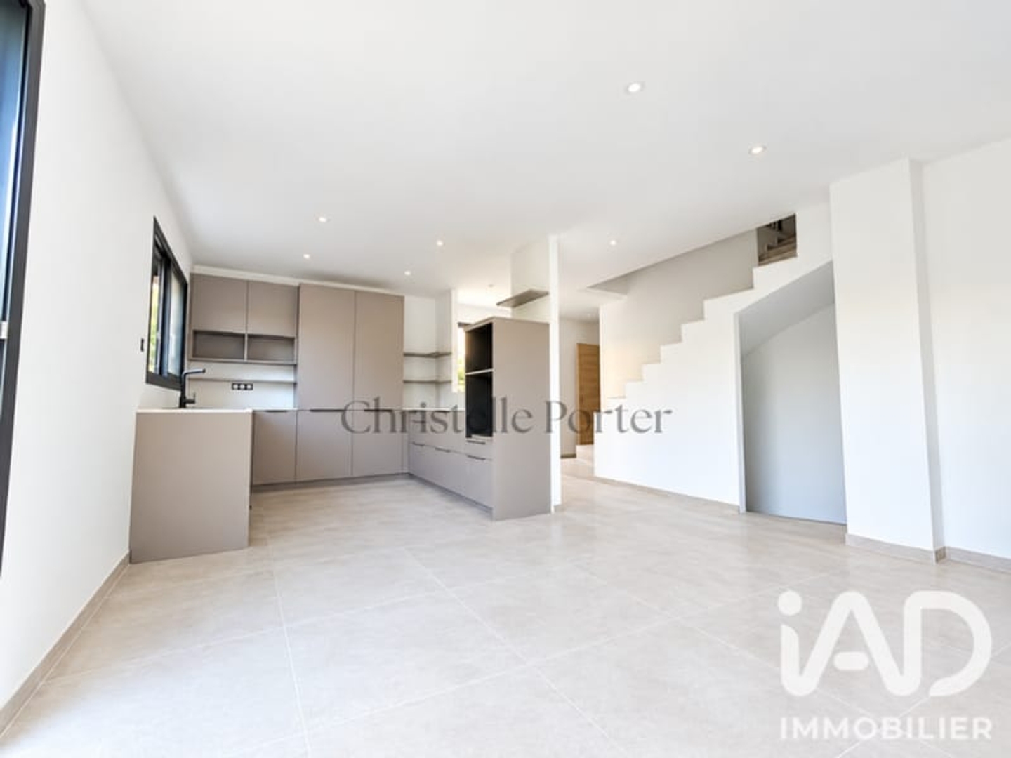 Maison à vendre - 4 pièces - 115m2 - Sanary-Sur-Mer (83110)