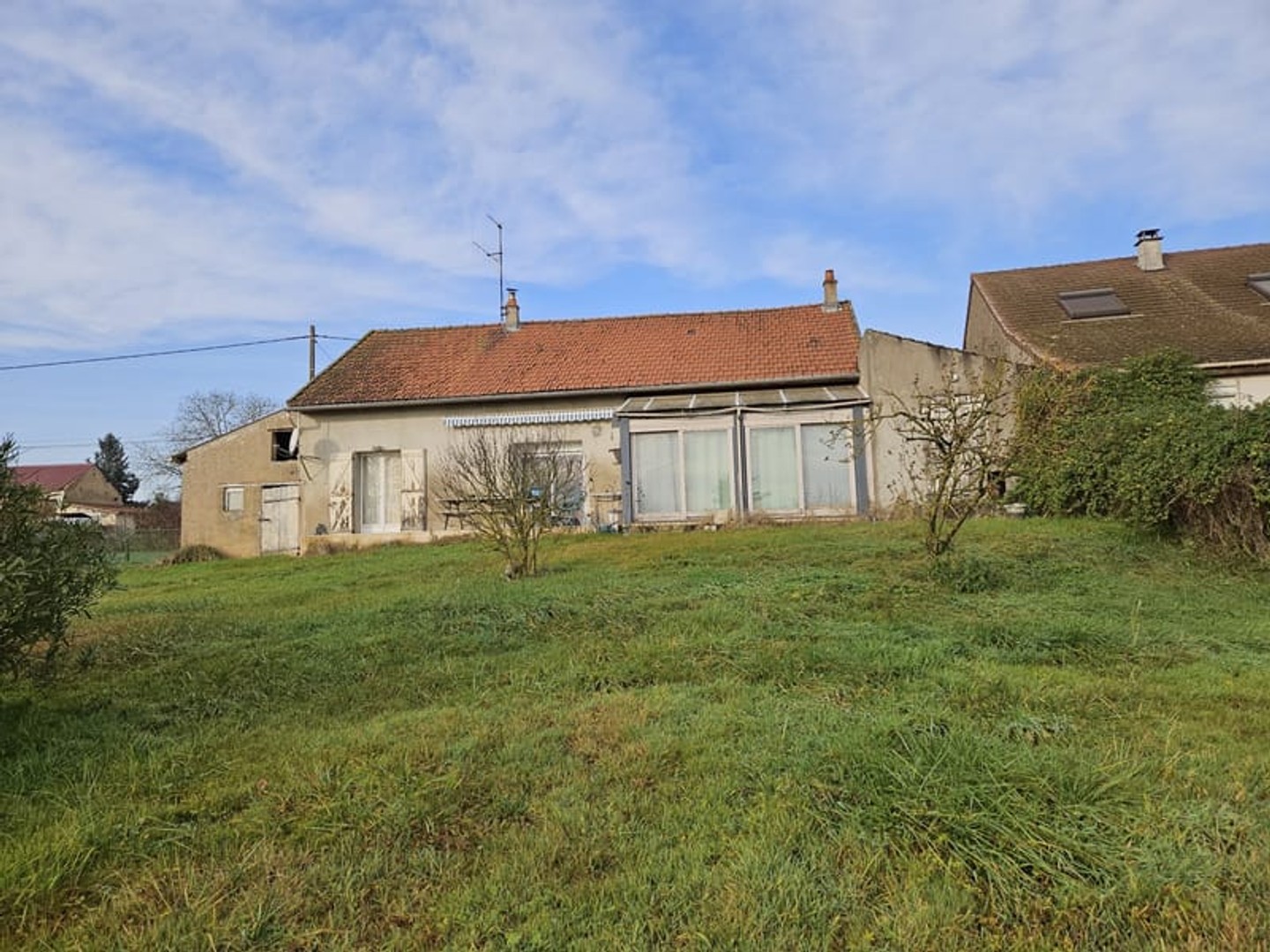 Bragny sur Saône, maison de plain pied à conforter