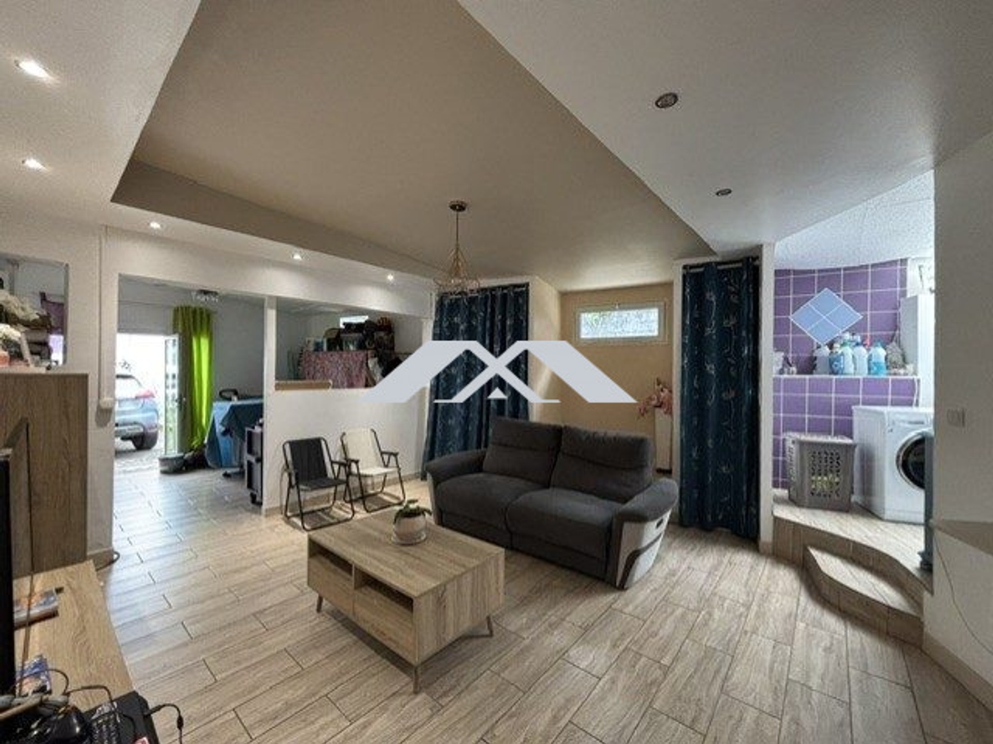 Immeuble à vendre - 10 pièces - 300m2 - Saint-Joseph (97480)