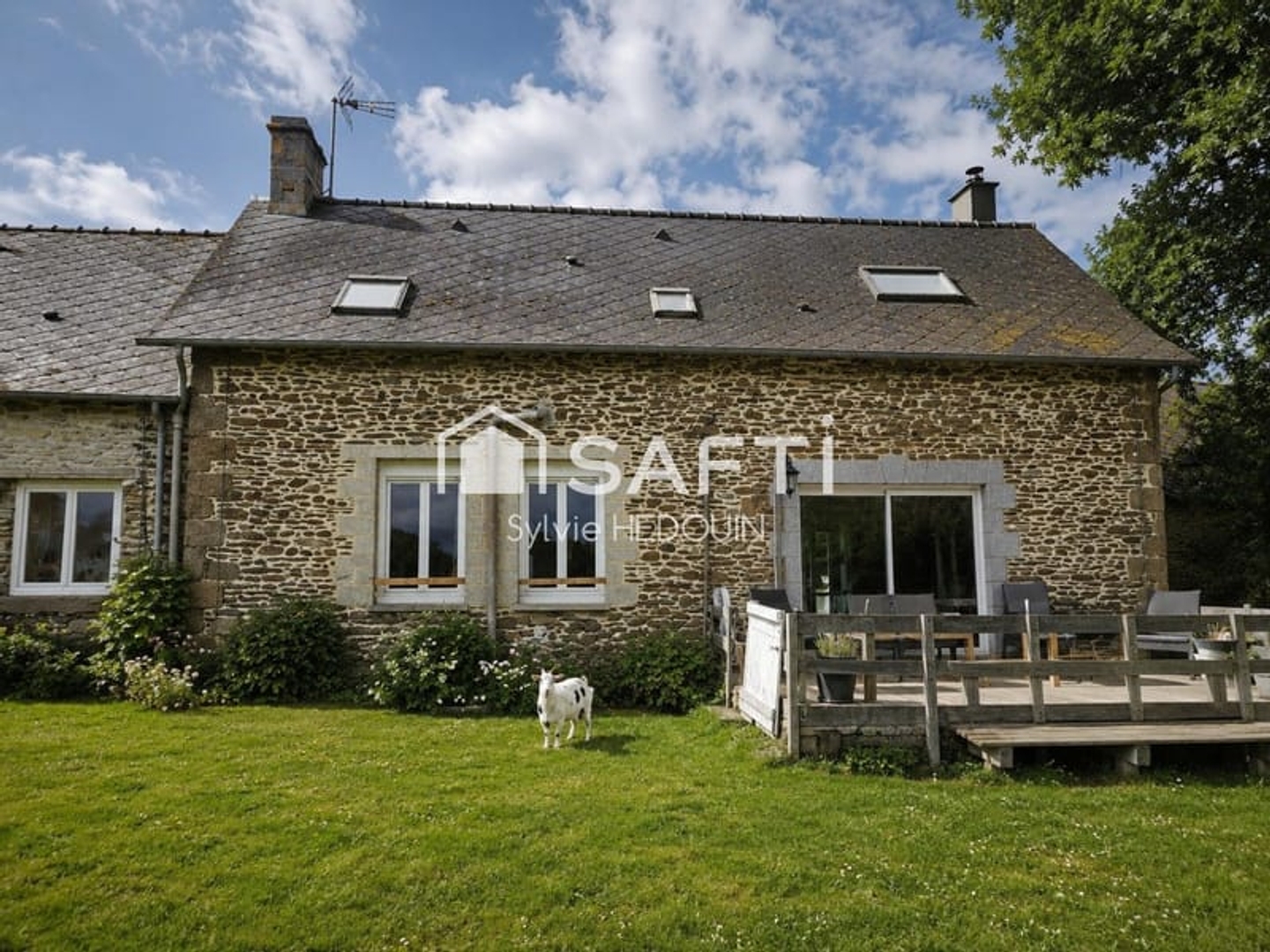 Maison à vendre - 5 pièces - 126m2 - Lassay-Les-Châteaux (53110)