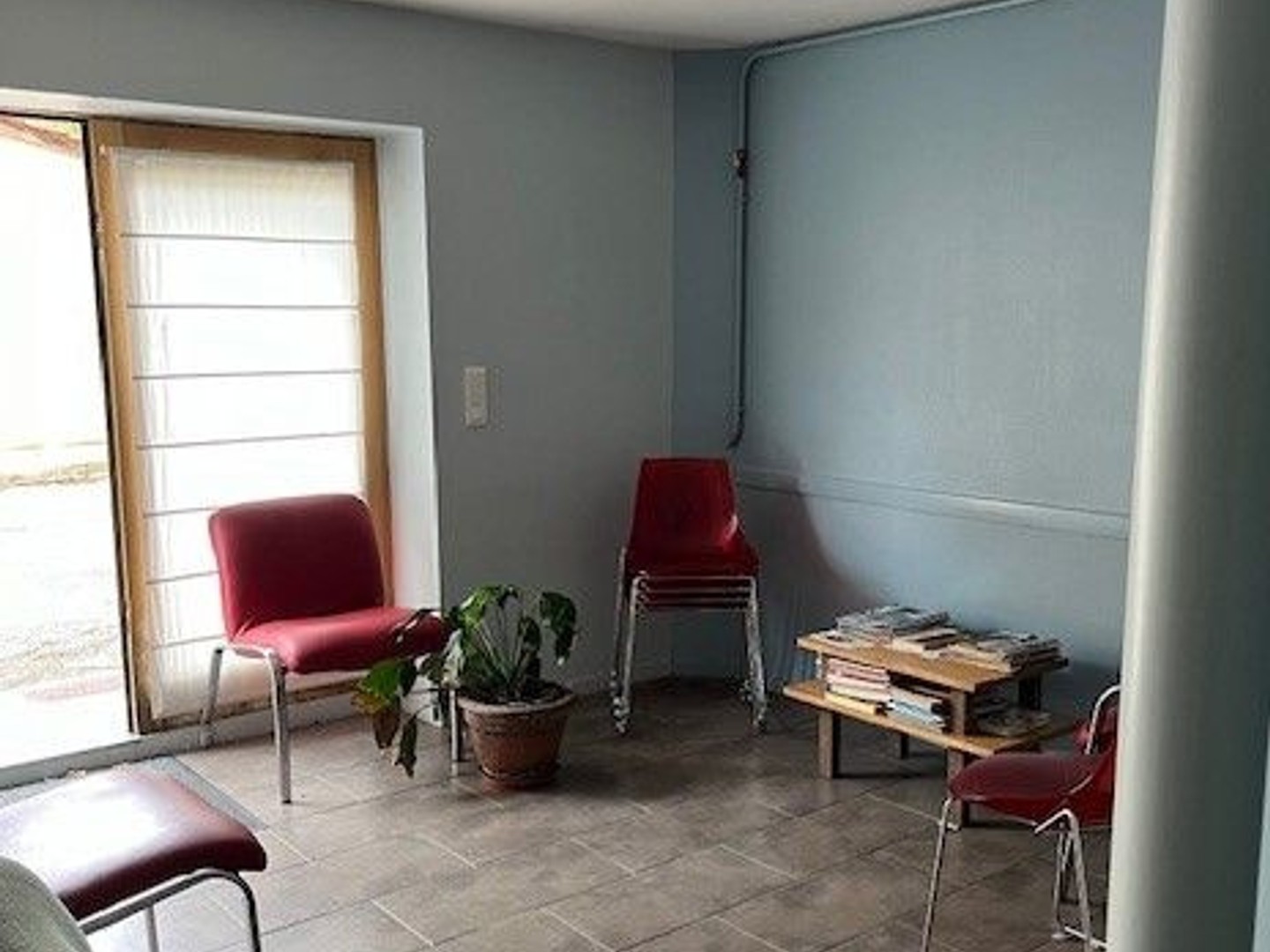 A VENDRE IMMEUBLE AVEC MAISON DE VILLE ET LOCAL PROFESSIONNEL