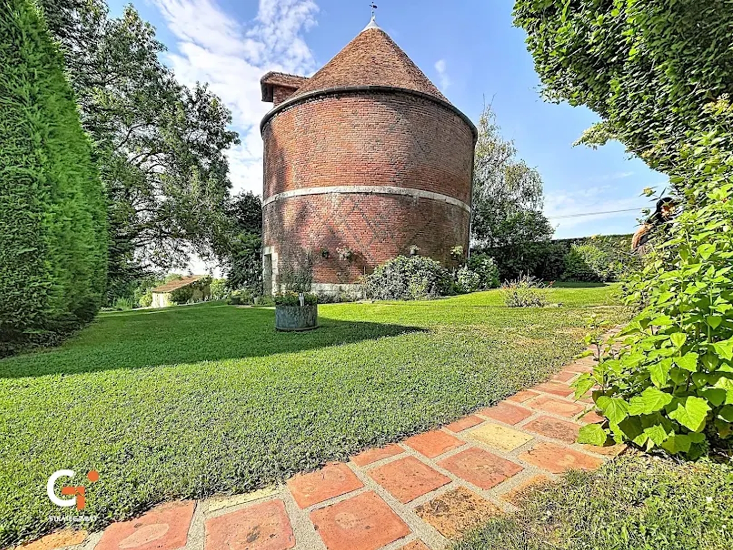 Propriété 8 pièces 220 m²