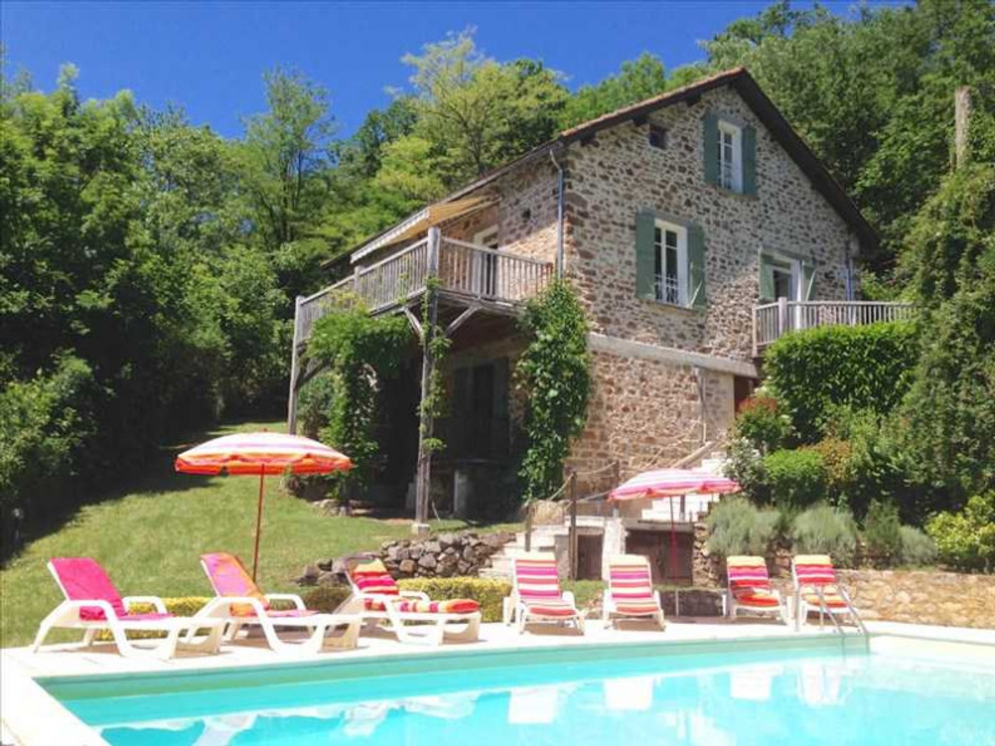 Maison à vendre - 8 pièces - 210m2 - Figeac (46100)
