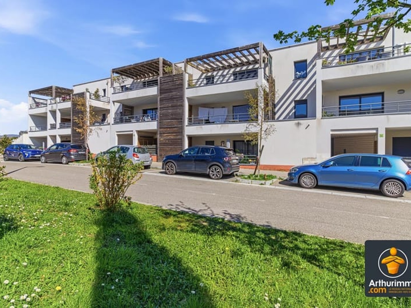 Appartement 3 pièces de 66 m² avec parking et terrasse 10 m² - Soucieu-en-Jarrest