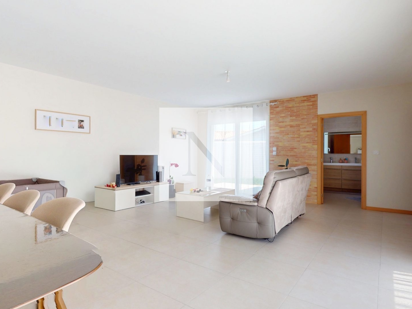 Maison à vendre - 5 pièces - 150m2 - Saint-Sauveur-D'a... (17540)