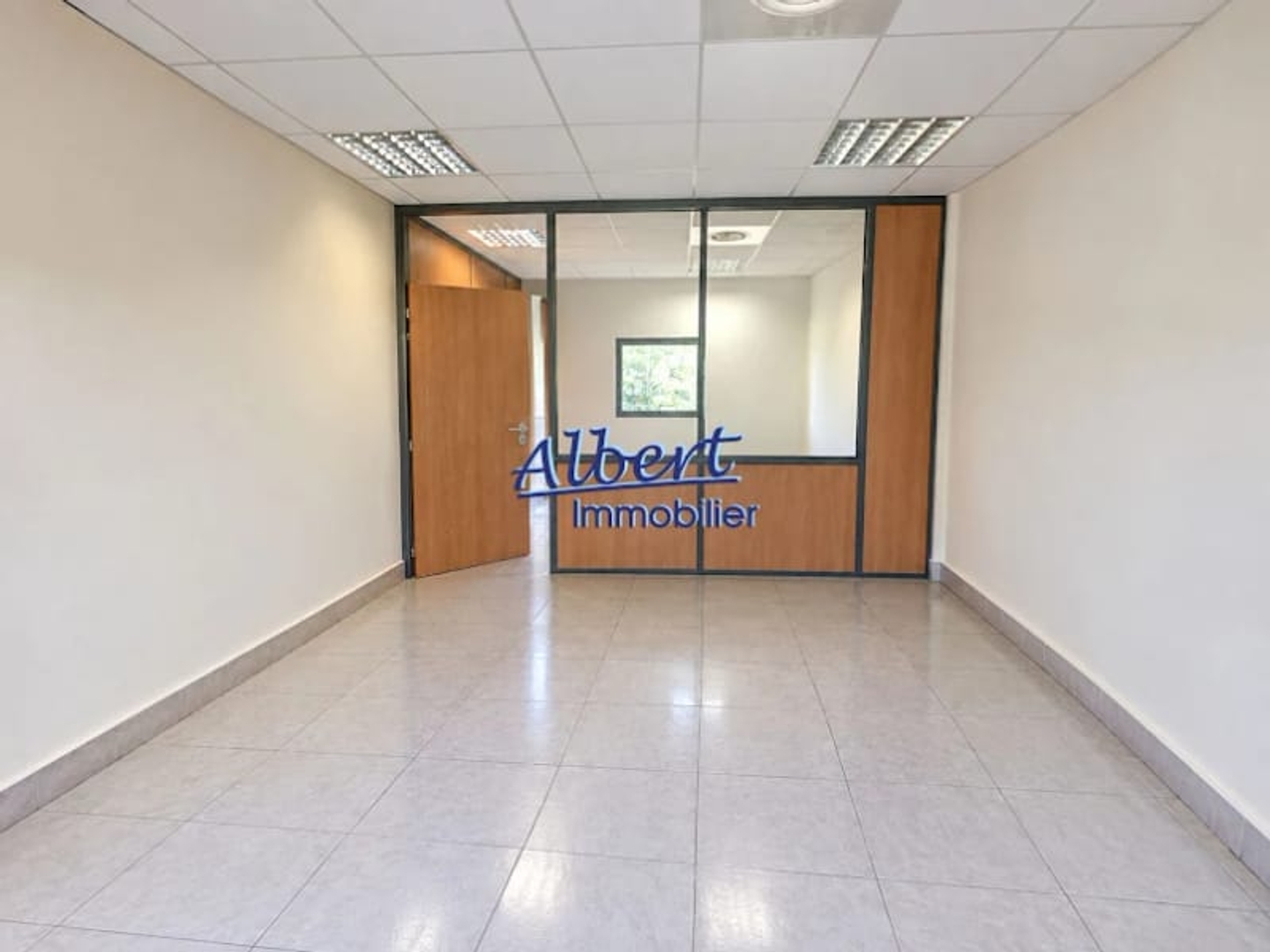 Locaux à vendre - 3 pièces - 61m2 - La Seyne-Sur-Mer (83500)