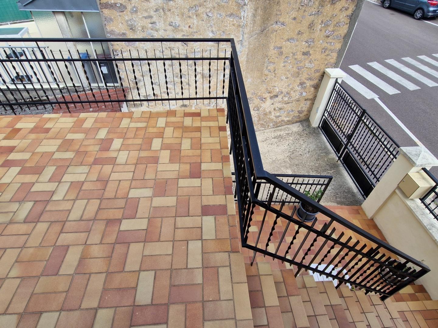 Maison à vendre - 4 pièces - 86m2 - Avallon (89200)