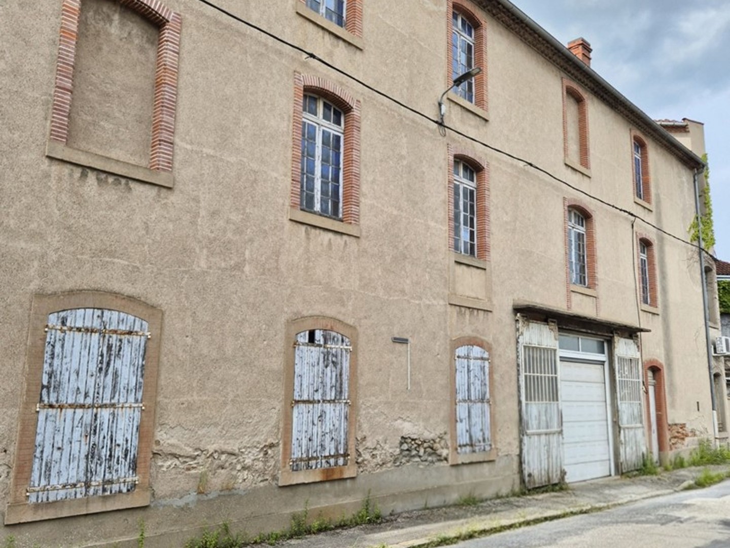 Immeuble 13 pièces 1800 m²