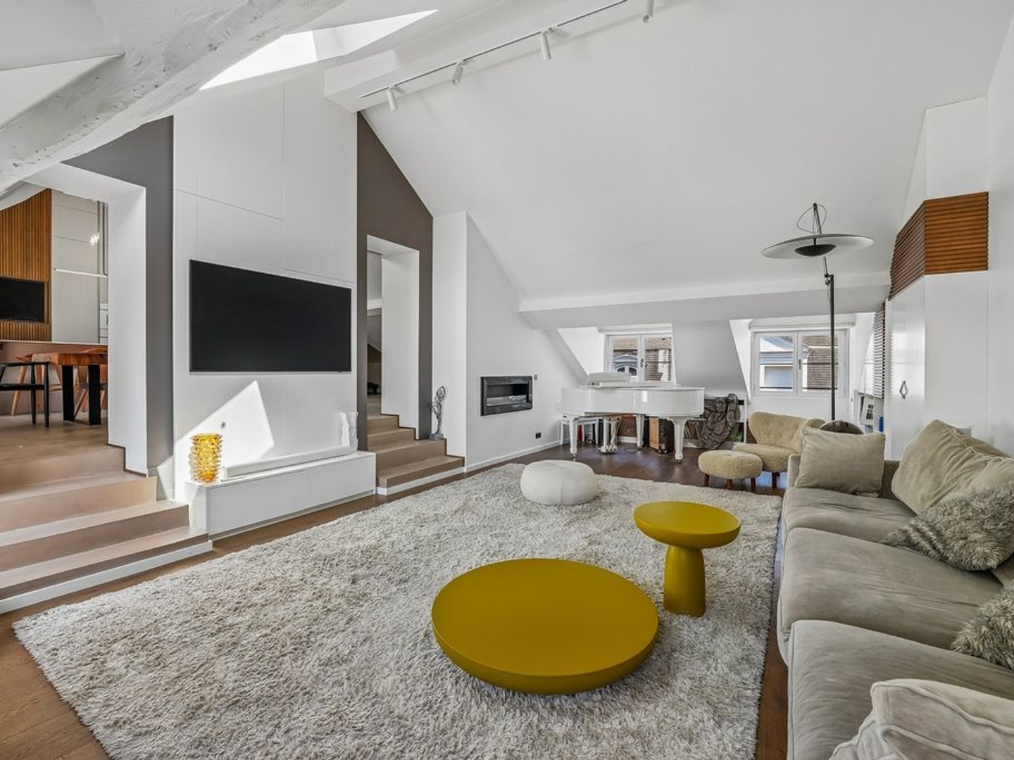 Duplex 9 pièces 283 m²