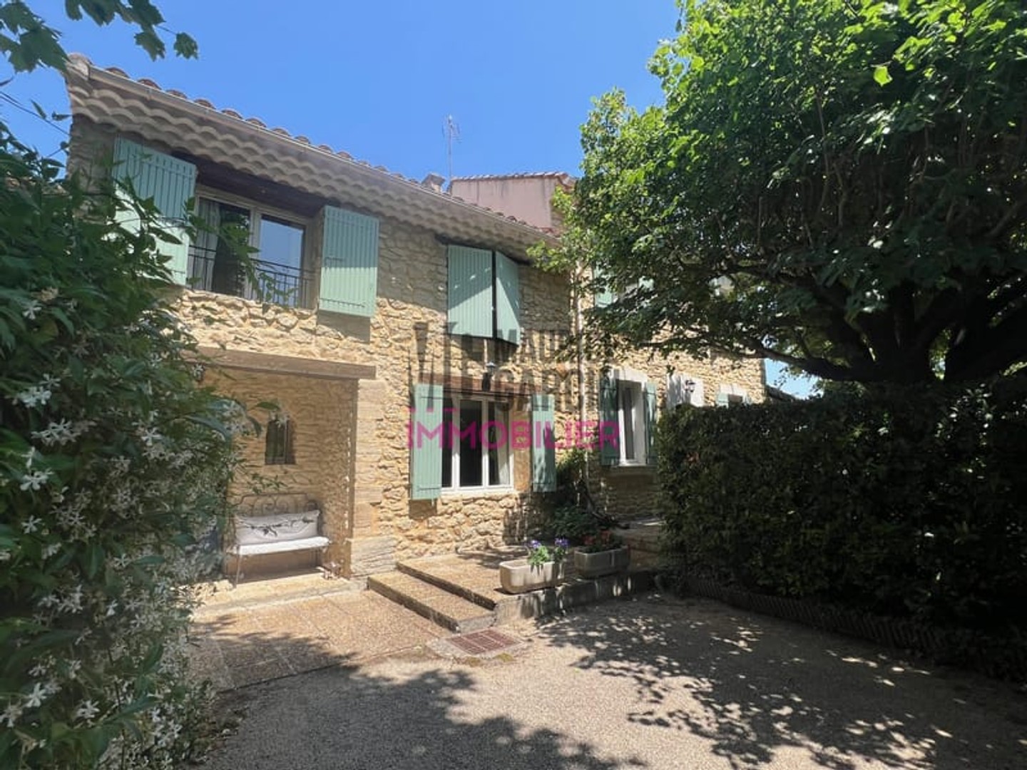 Maison 8 pièces 223 m²