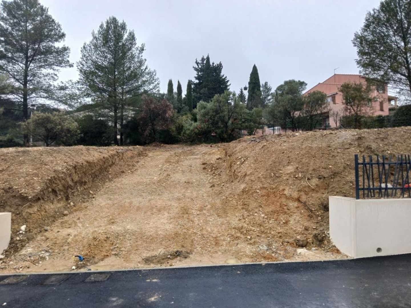Terrain 620 m²