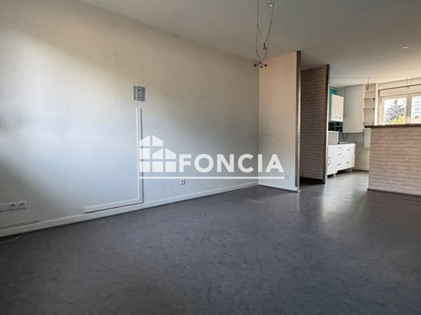 Appartement à vendre - 3 pièces - 52m2 - Bourgoin-Jallieu (38300)