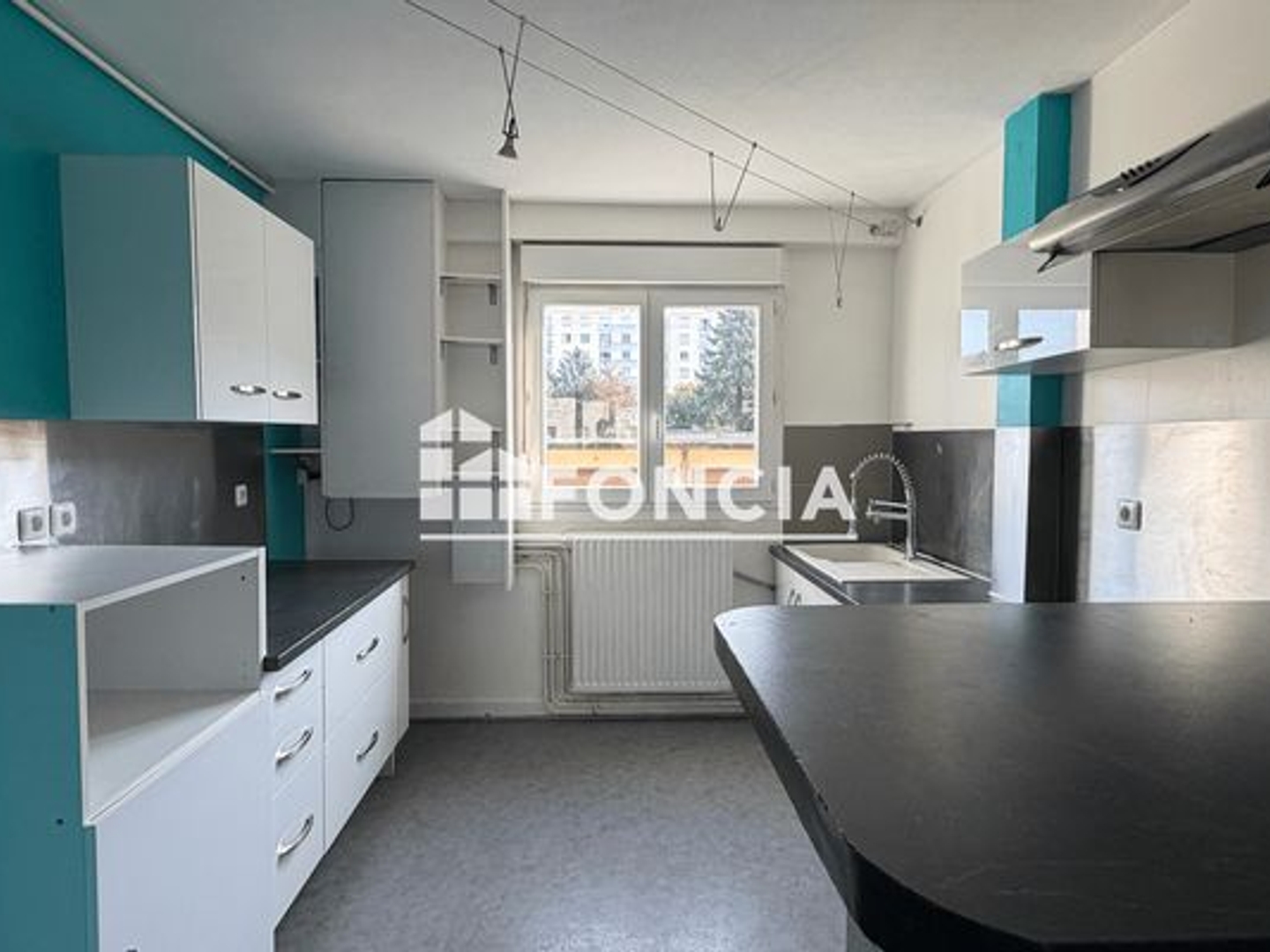 Appartement à vendre - 3 pièces - 52m2 - Bourgoin-Jallieu (38300)