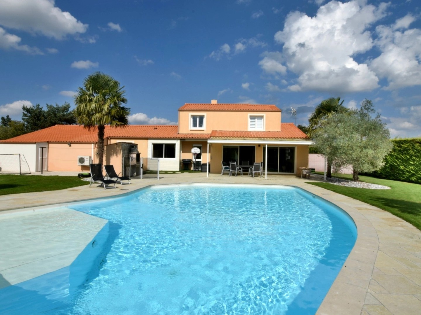 Maison 7 pièces 158 m²