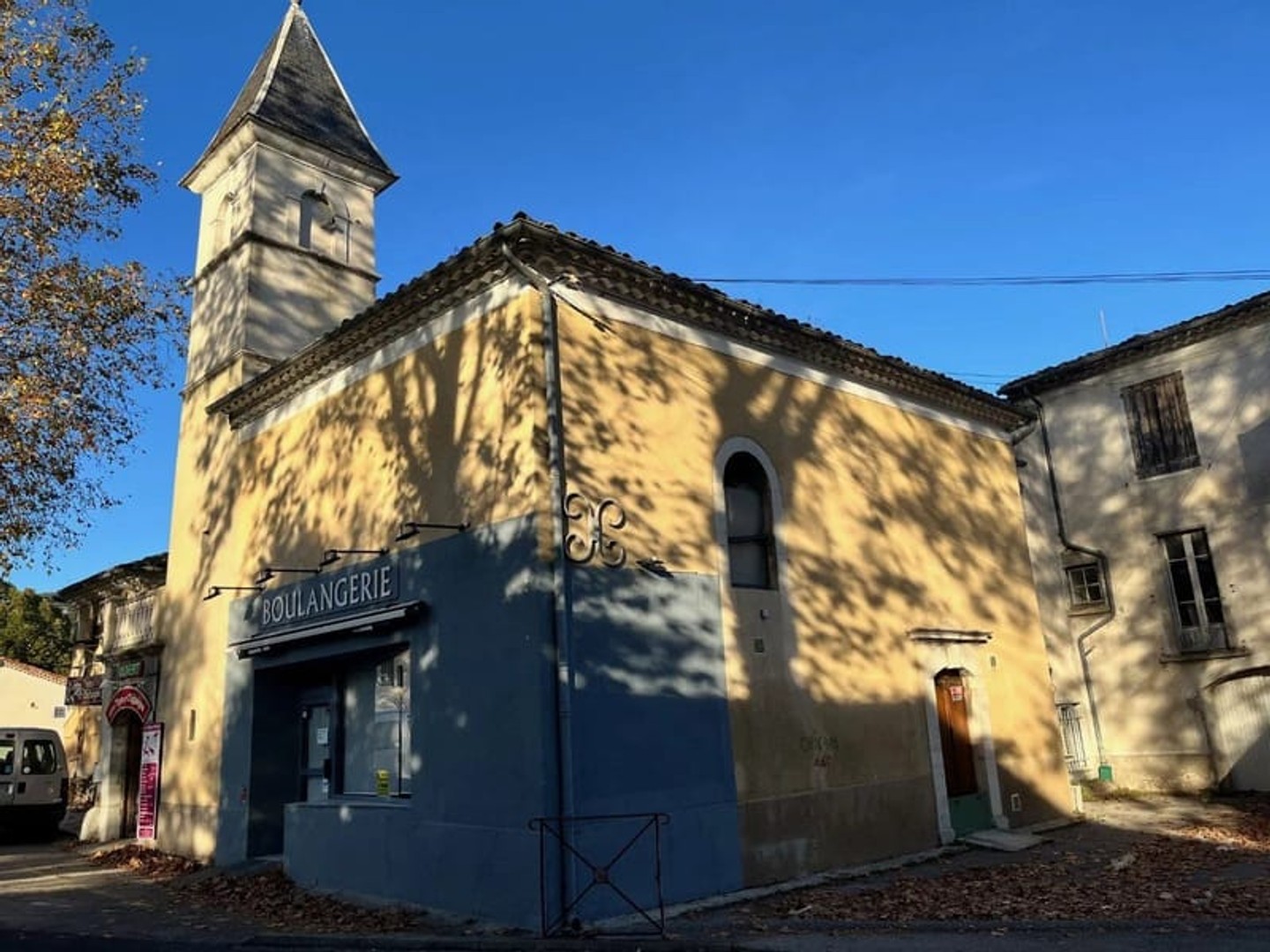 Immeuble à vendre - 21 pièces - 645m2 - Saint-Hippolyte-D... (30170)