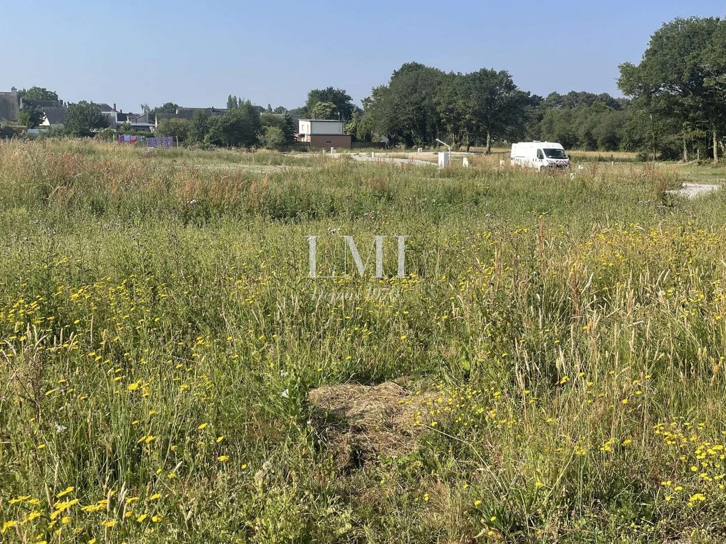 Terrain 659 m²