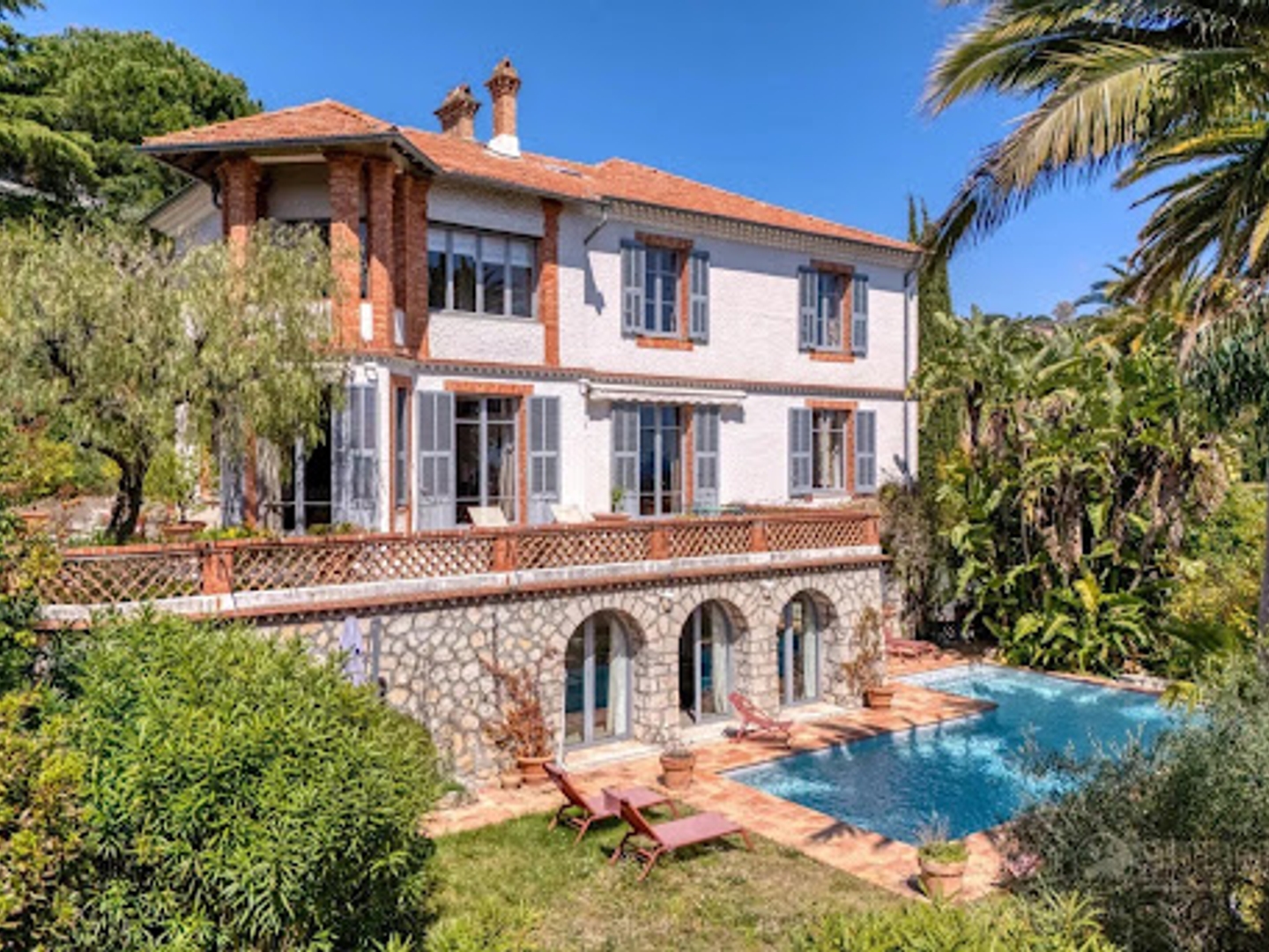 Villa 10 pièces 457 m²