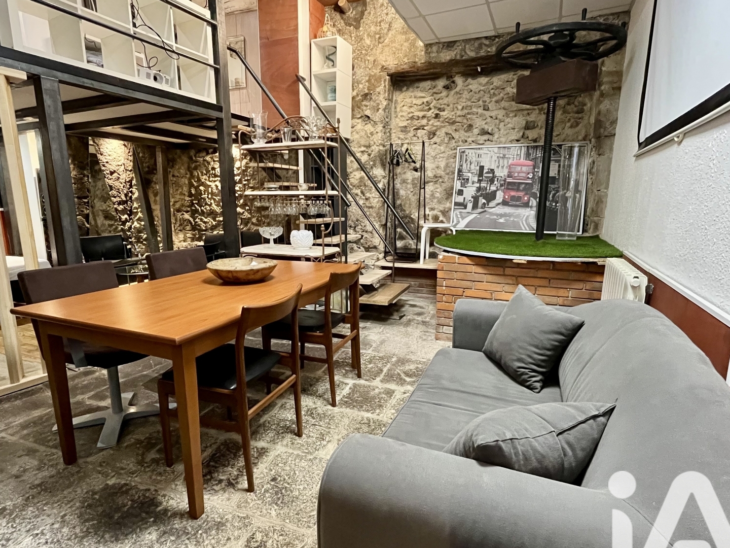 Immeuble à vendre - 140m2 - Clermont-Ferrand (63100)