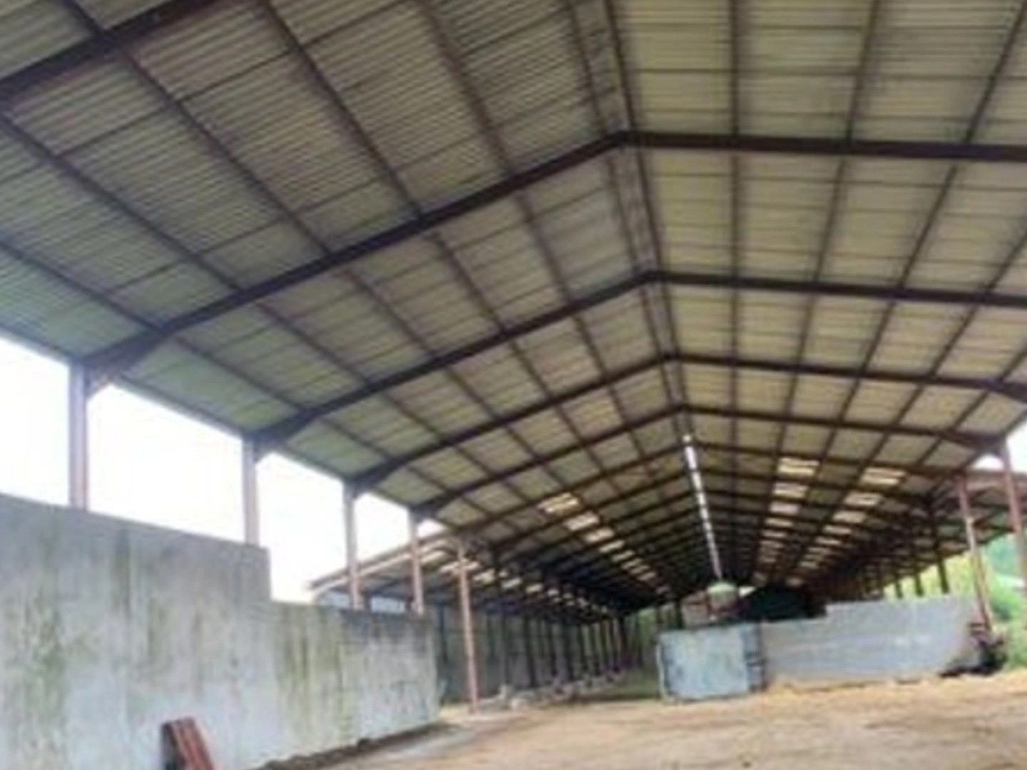 Commerce 4300 m²