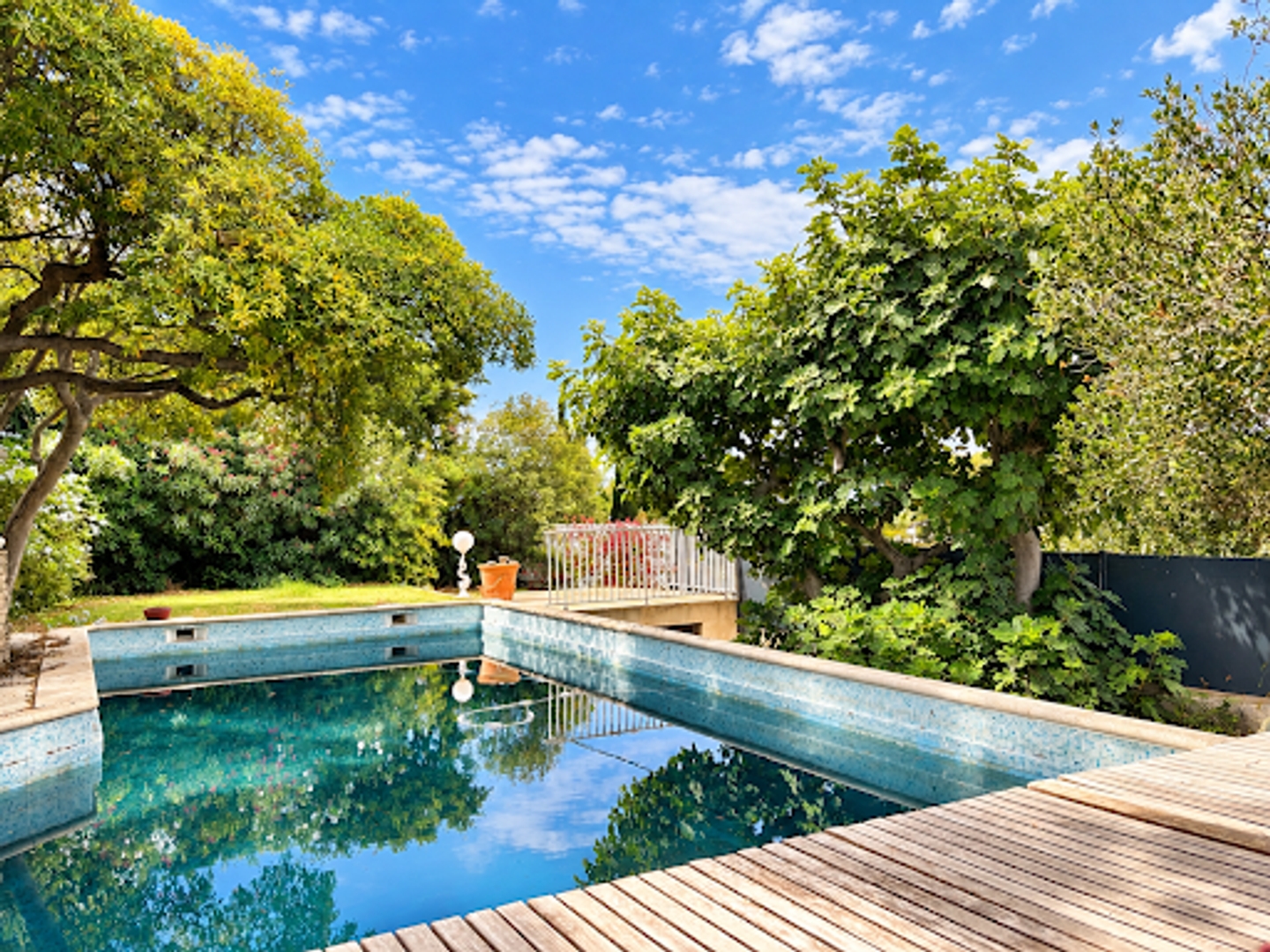 Maison 4 pièces 184 m²