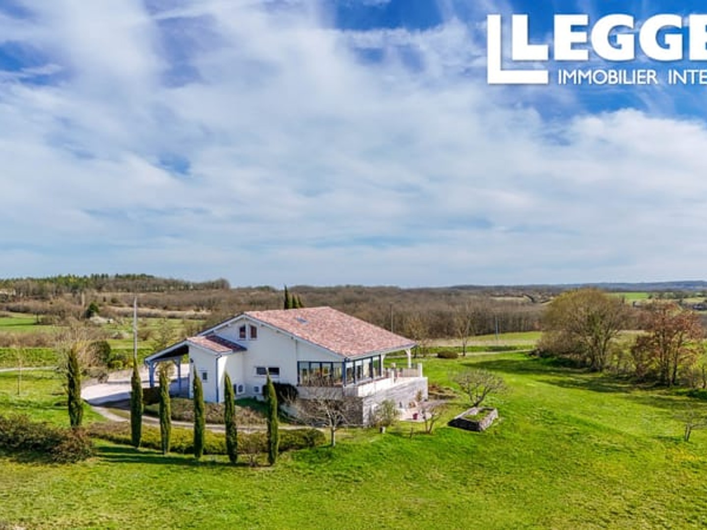Maison contemporaine avec vues panoramiques et appart indépendant - havre de paix près de Montaigu-de-Quercy