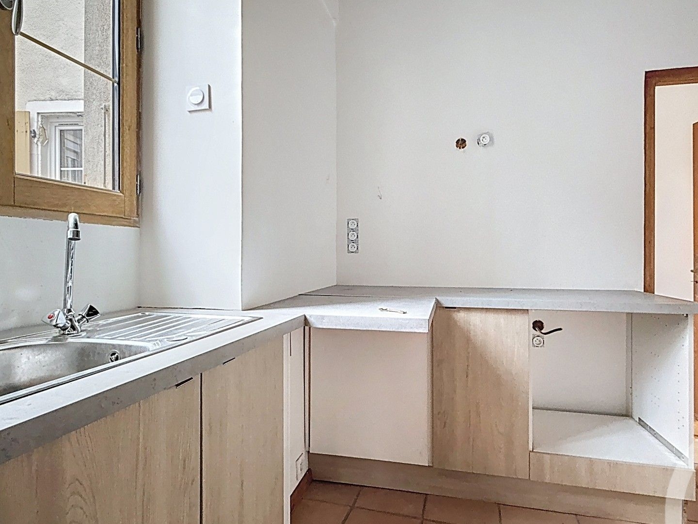 Maison à vendre - 8 pièces - 120m2 - Varennes-Sur-Allier (03150)