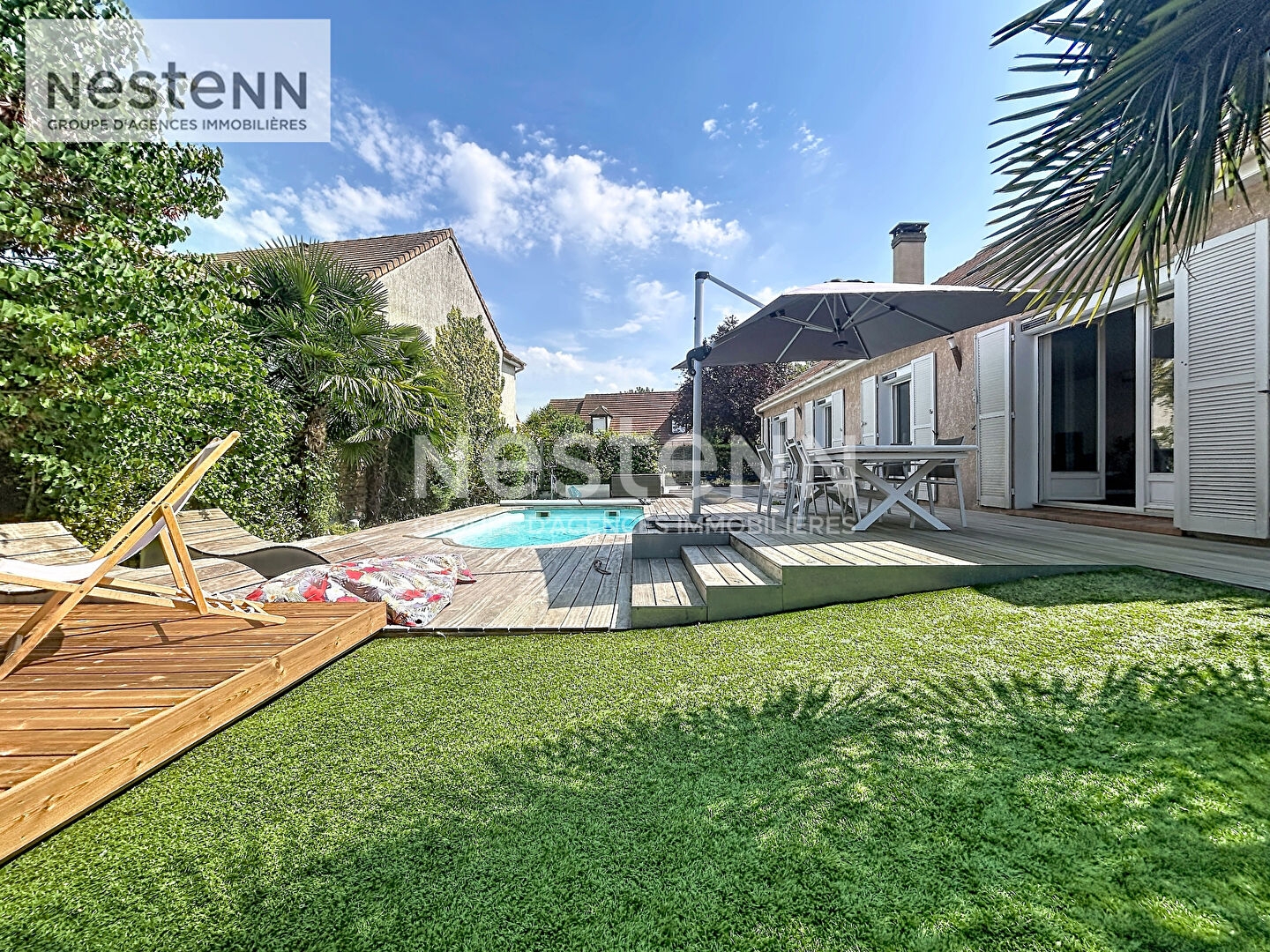 Maison 5 chambres, garage double cave et piscine 225m² au sol et 159,1m² habitable
