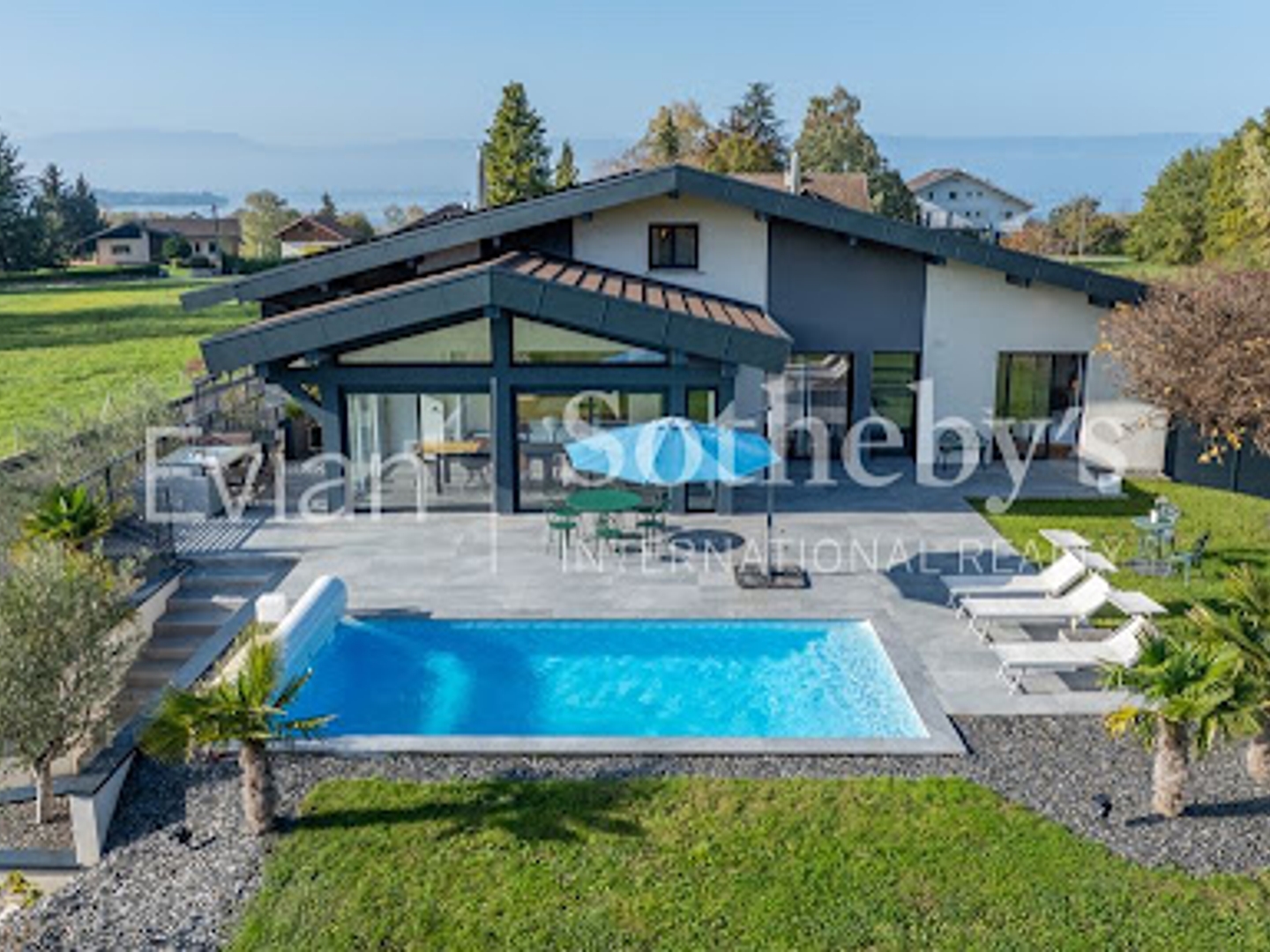 Appartement à vendre - 7 pièces - 269m2 - Anthy-Sur-Léman (74200)