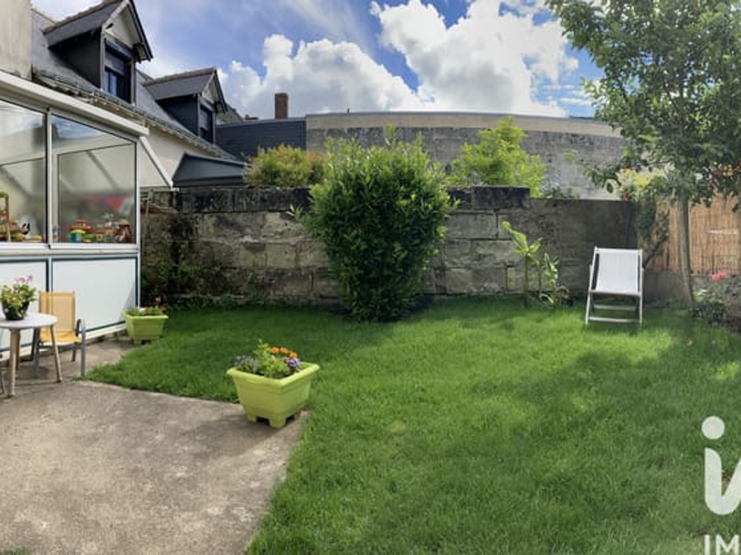 Maison avec appartements 291 m²