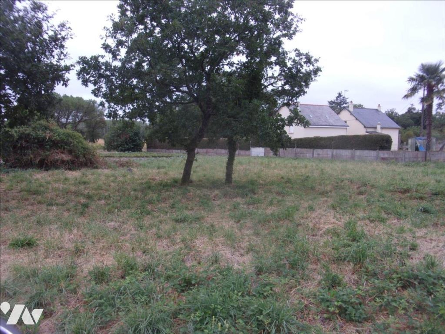 Terrain 716 m²