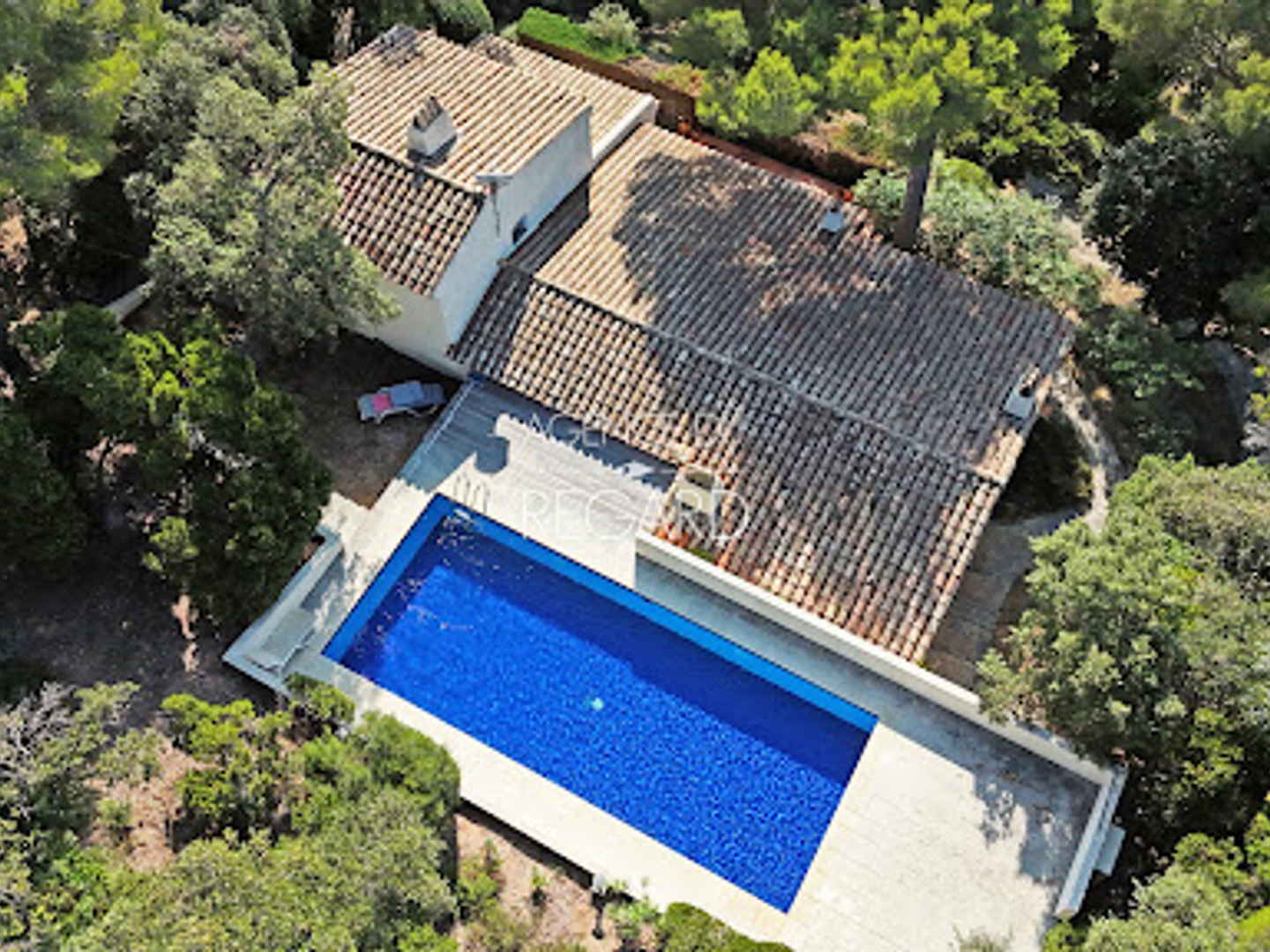 Maison à vendre - 6 pièces - 156m2 - Bormes-Les-Mimosas (83230)