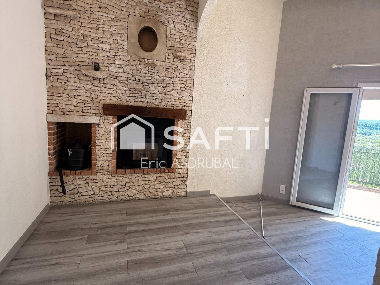 Maison à vendre - 5 pièces - 136m2 - Pinsac (46200)