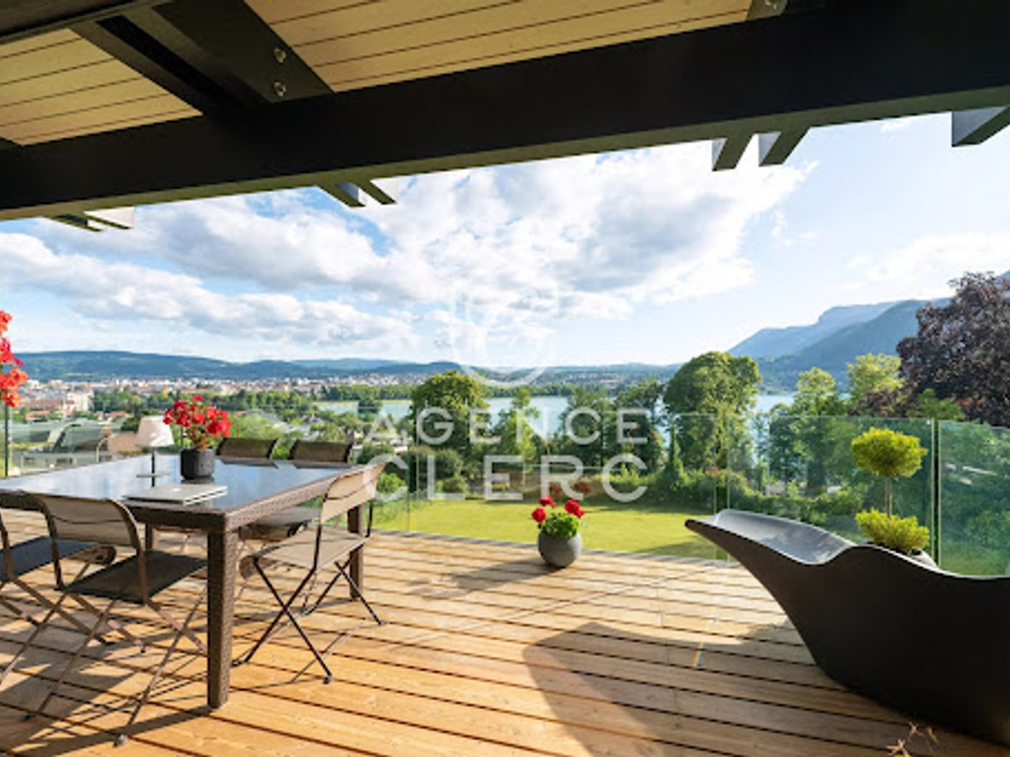 Maison à vendre - 4 pièces - 192m2 - Annecy (74000)